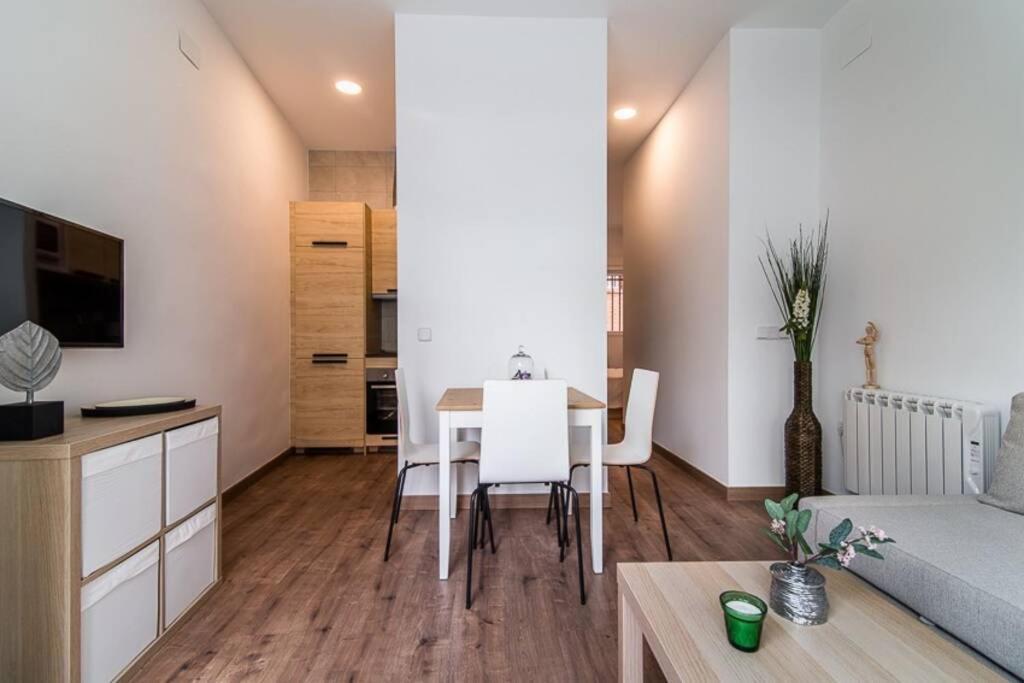 #15PIN-1 Apartamento de un dormitorio en Tetuán Madrid Esterno foto